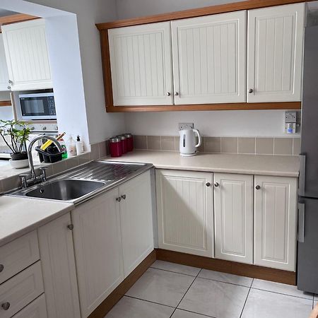 Spacious 5 Double Bed Bedroom Bungalow Near Belfast Lisburn Exterior foto