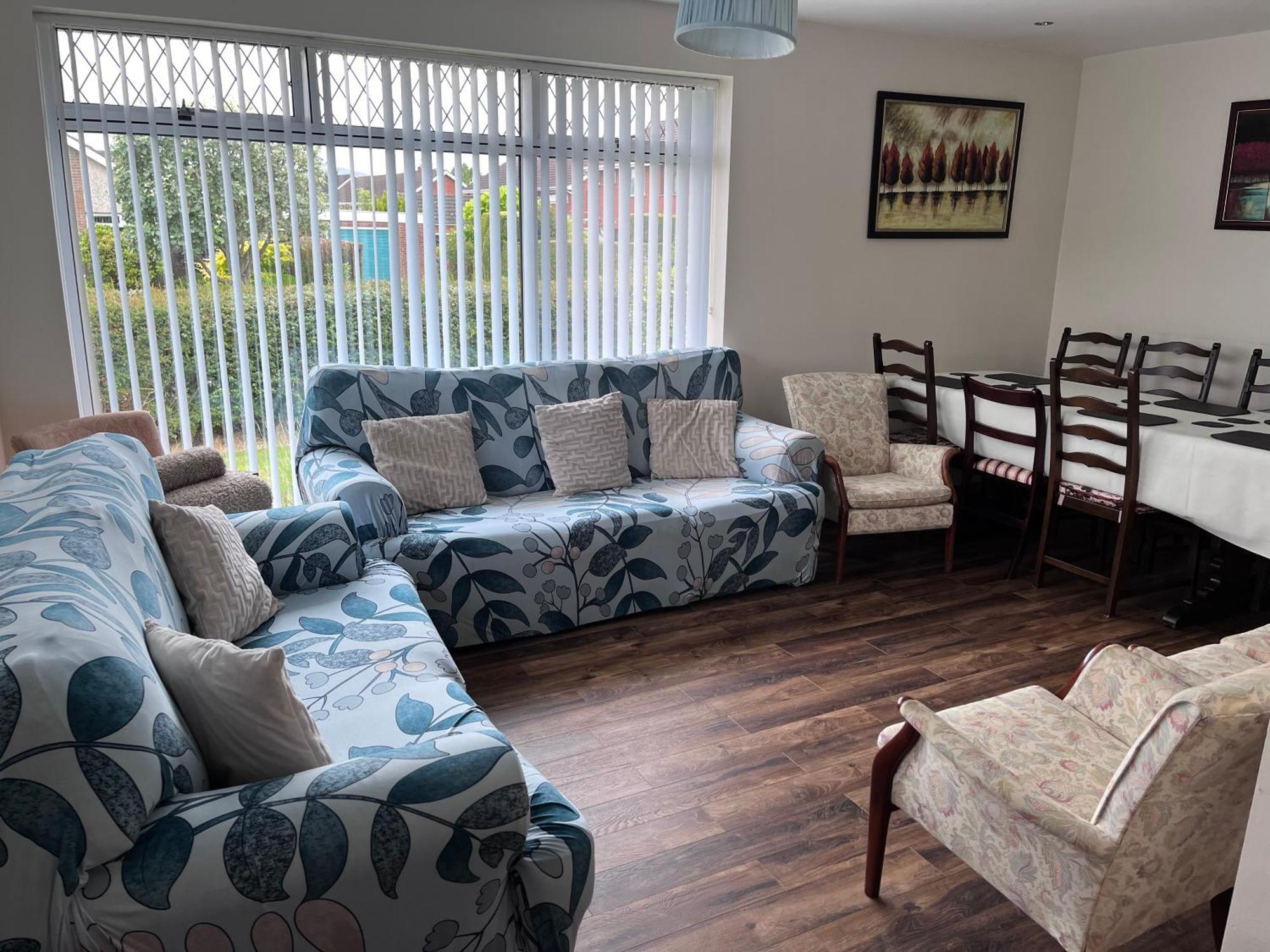 Spacious 5 Double Bed Bedroom Bungalow Near Belfast Lisburn Exterior foto